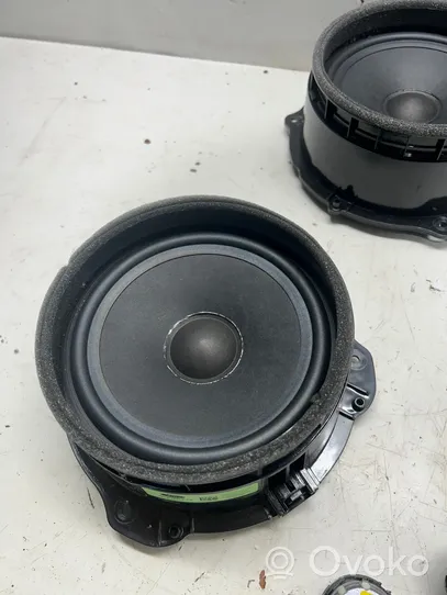 Land Rover Range Rover Velar Kit sistema audio 