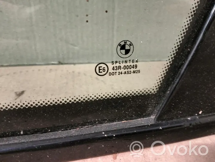 BMW 5 E39 Fenêtre latérale avant / vitre triangulaire PRAWA