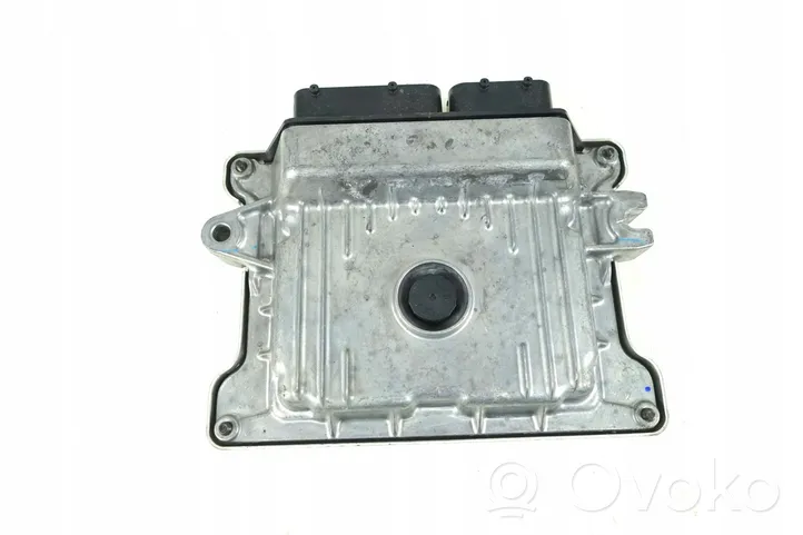 Honda Fit Komputer / Sterownik ECU silnika 37820-5P6-J67