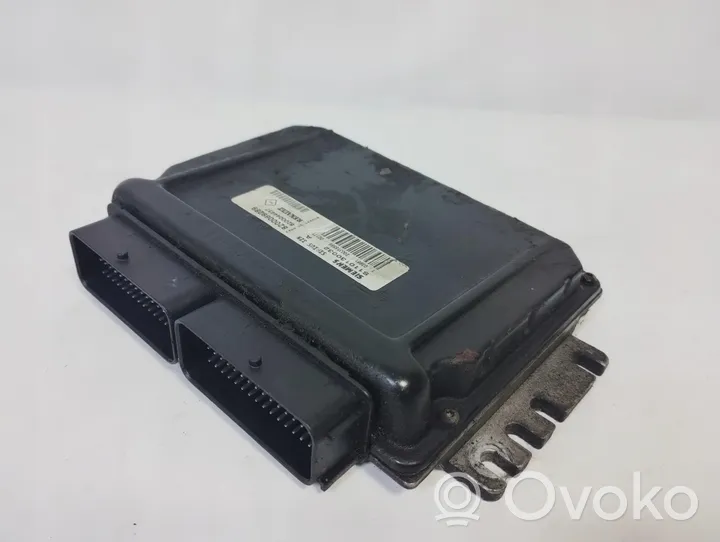 Renault Clio II Komputer / Sterownik ECU silnika 8200069289