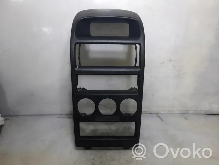 Opel Astra G Panelės apdailos skydas (centrinis) 90561237