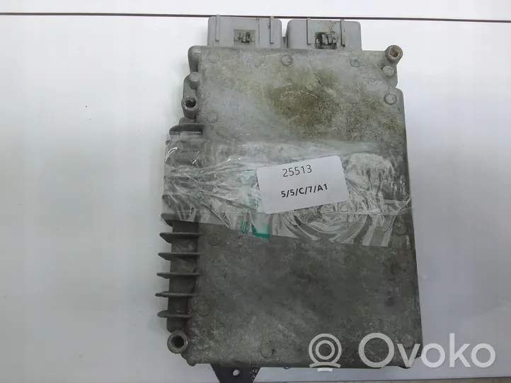 Chrysler Voyager Komputer / Sterownik ECU silnika P04727235AC