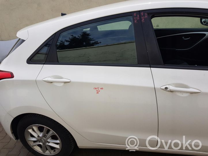 Hyundai i30 Rivestimento modanatura del vetro della portiera posteriore 