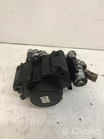 KIA Venga Pompe d'injection de carburant à haute pression 33100-2A710