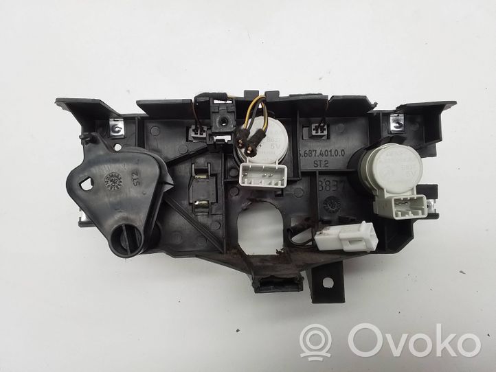 Iveco Daily 35.8 - 9 Centralina del climatizzatore 568740100