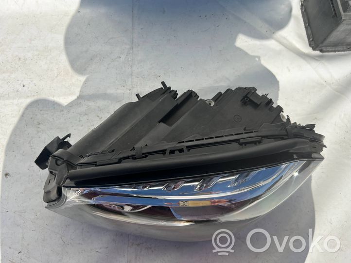 Mercedes-Benz GLS X166 Lampa przednia A1669064503