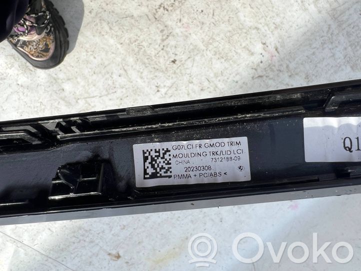 7312188 BMW X7 G07 Rear window tailgate spoiler, 117.65 € | RRR 