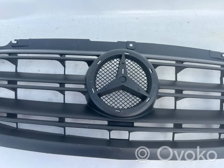 Mercedes-Benz Sprinter W907 W910 Grille calandre supérieure de pare-chocs avant A9108852600