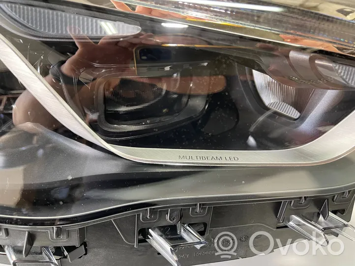 Mercedes-Benz GLA H247 Lampa przednia A2479064204