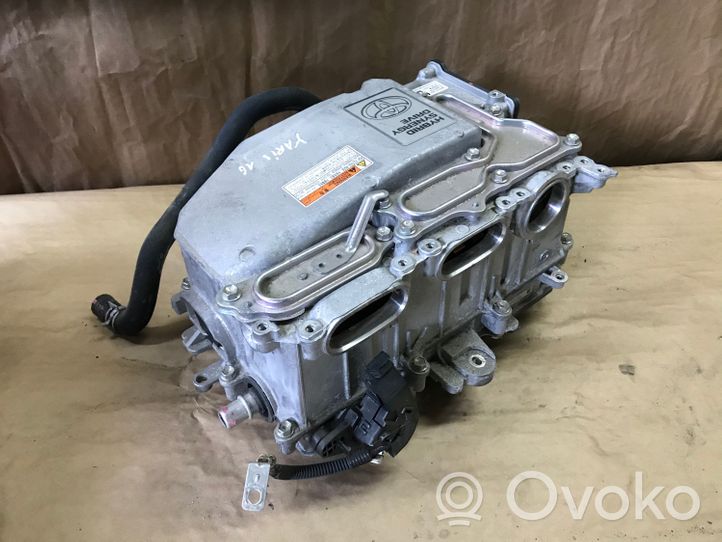 Toyota Yaris Voltage converter inverter G920052031