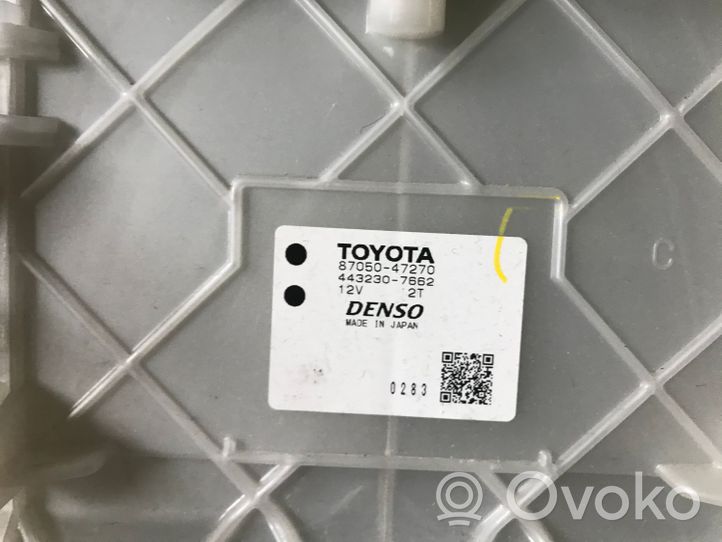 Toyota Prius (XW50) Pečiuko radiatorius 8705047270