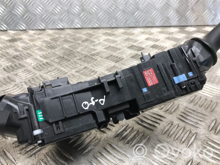 Toyota Prius (XW50) Wiper turn signal indicator stalk/switch 6202017J356
