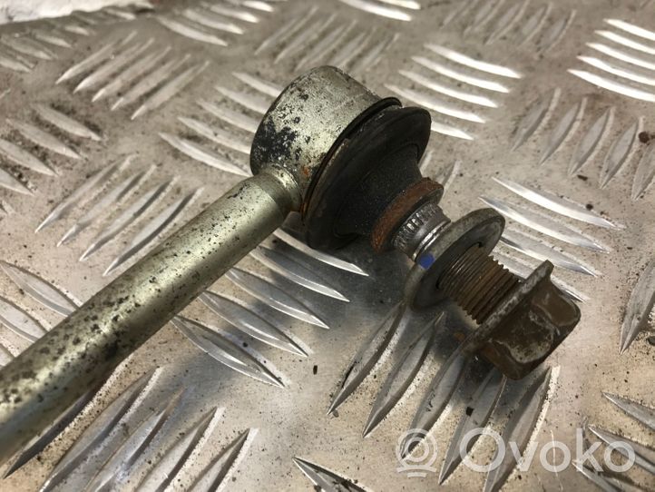 Toyota Auris E180 Barra stabilizzatrice anteriore/stabilizzatore 