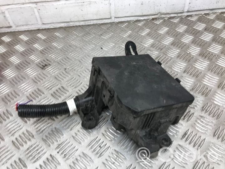 Toyota Yaris Module de fusibles 284B73NE3A