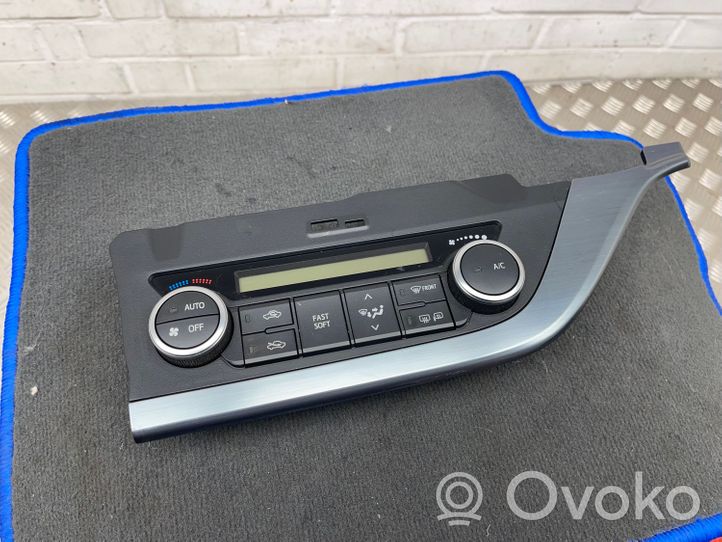Toyota Auris E180 Unidad de control climatización 5590002460