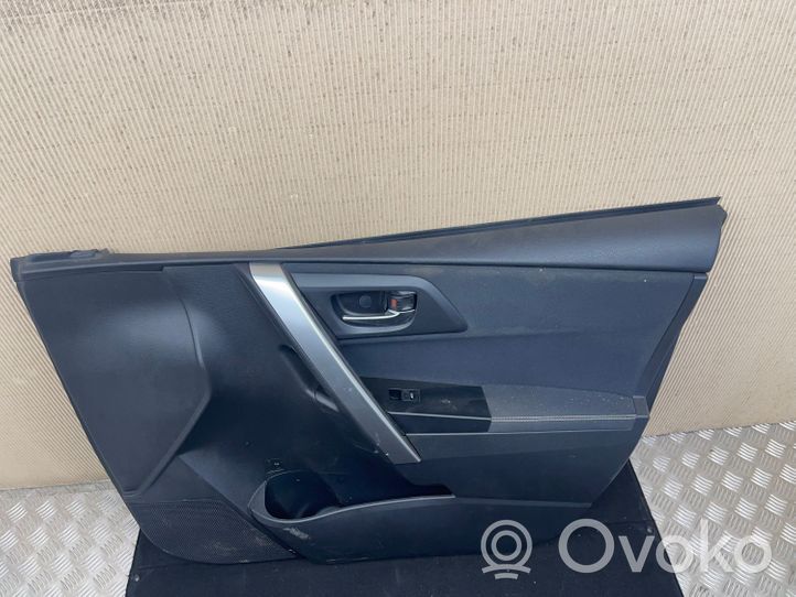 Toyota Auris E180 Rivestimento del pannello della portiera anteriore 