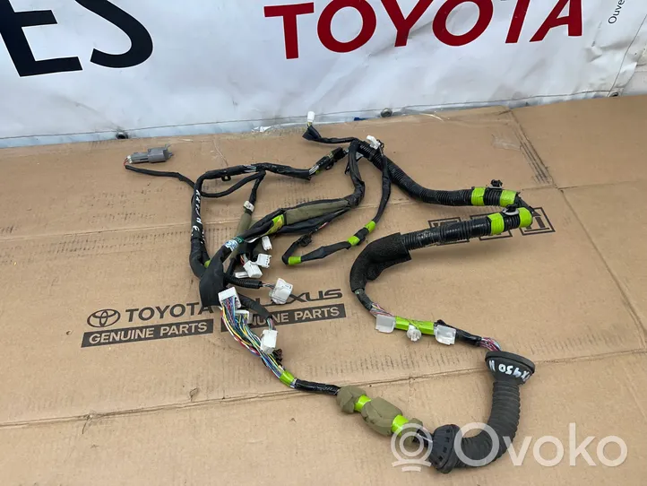 Lexus RX 450H Faisceau de câblage de porte avant 8215248730