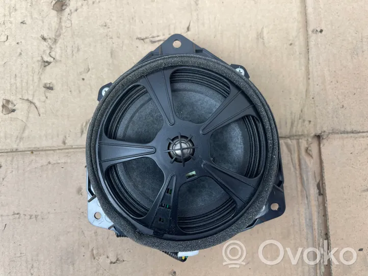 Lexus RX 330 - 350 - 400H Takaoven kaiutin 861600W570