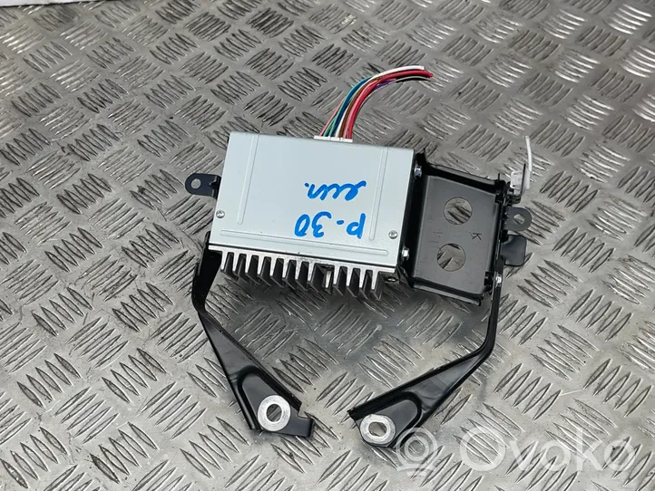 Toyota Prius (XW30) Amplificateur de son 8610047100