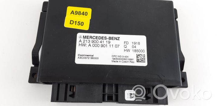 Mercedes-Benz C W205 Vaihdelaatikon ohjainlaite/moduuli A2139004119