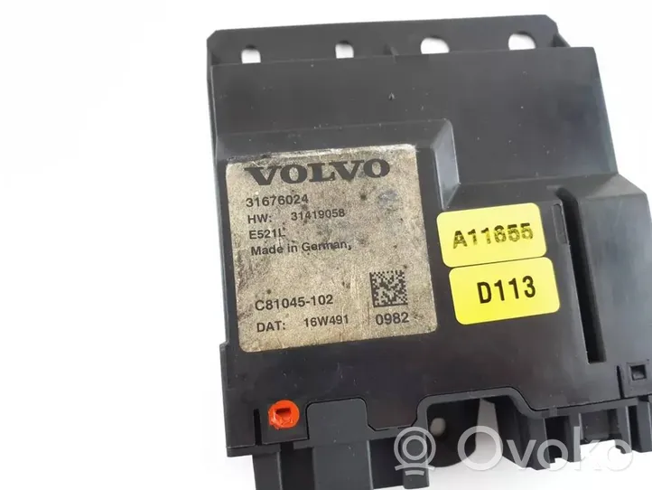 Volvo S90, V90 Unidad de control/módulo del maletero/compartimiento de carga 31676024