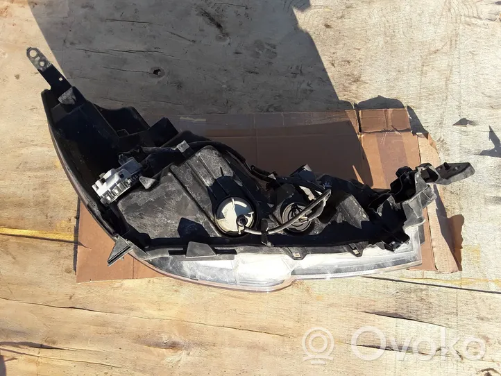 Subaru Outback (BT) Lampa przednia 84002AL190