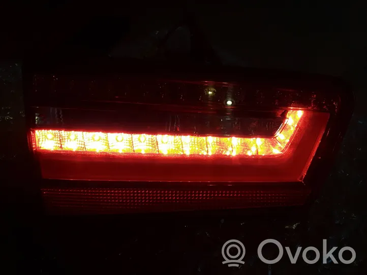Audi A6 S6 C7 4G Aizmugurējais lukturis pārsegā 4G9945093B
