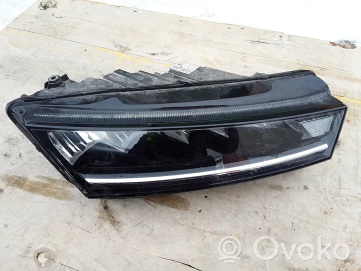 Skoda Octavia Mk4 Faro/fanale 5F4941016