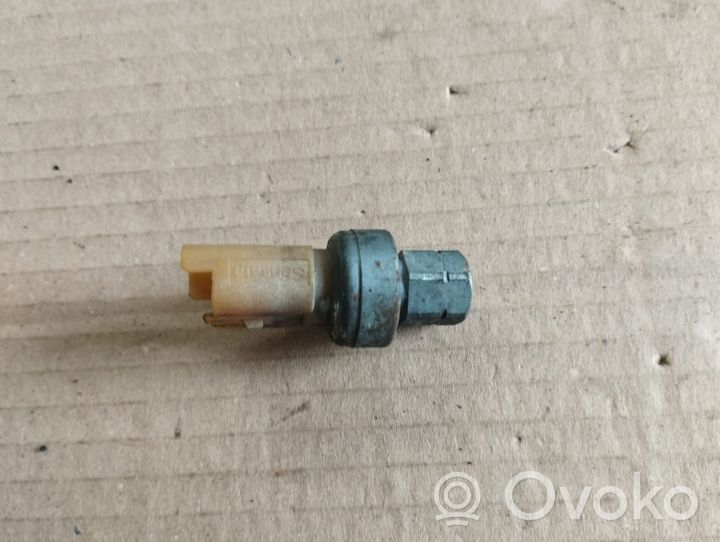 Peugeot 2008 I Air conditioning (A/C) pressure sensor 9653027380