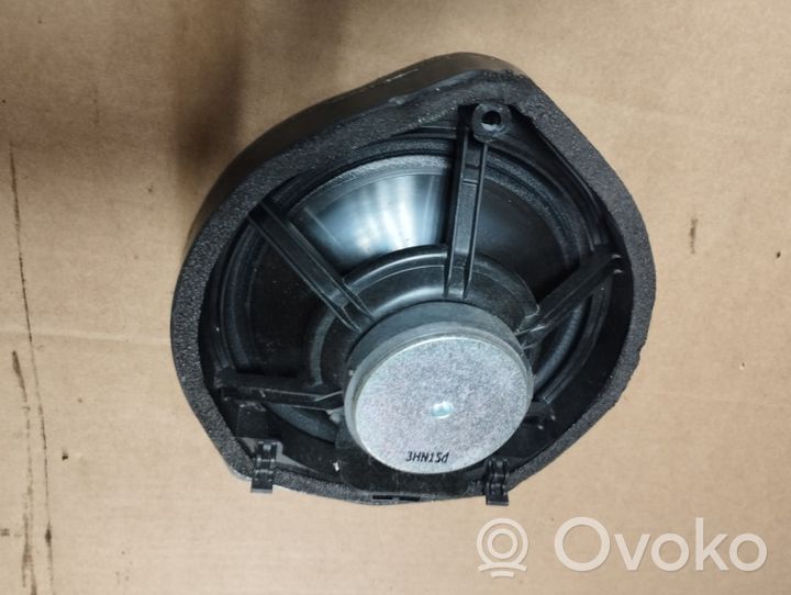 Honda CR-V Front door speaker 