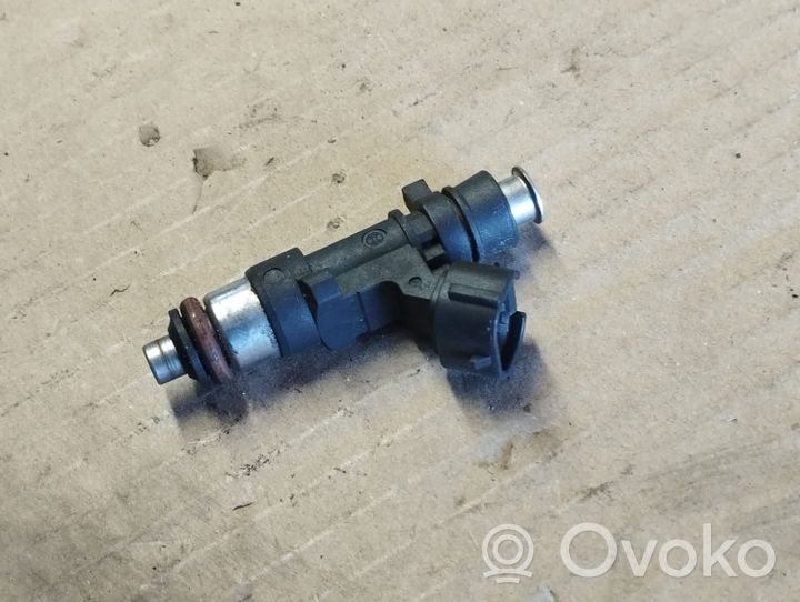 Nissan Note (E11) Injecteur de carburant 0280158013