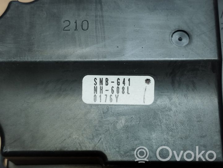 Honda Civic Panel klimatyzacji SNBG41