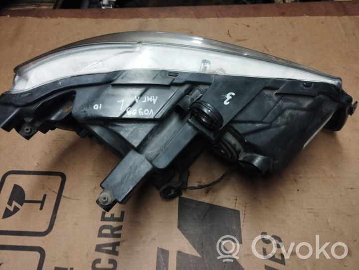 Chrysler Voyager Lampa przednia 