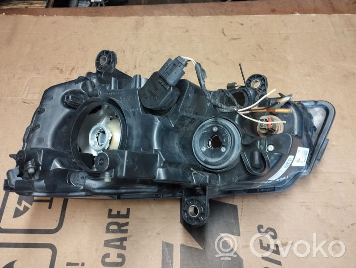 Chrysler Voyager Phare frontale 05113342AF