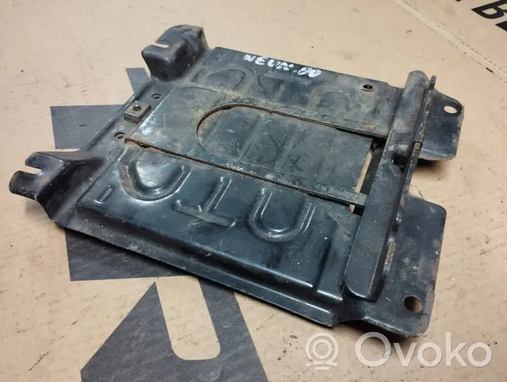 Chrysler Neon II Boîte de batterie 05293217AB