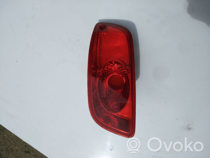 Hyundai Santa Fe Światło przeciwmgielne tylne 924092B000