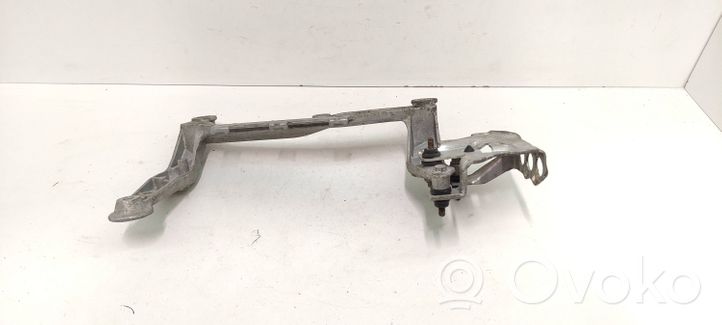 Audi Q7 4L Pneumatic air compressor holding bracket 7L0616379