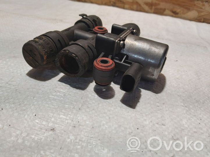 Audi A4 S4 B7 8E 8H Coolant heater control valve 8E0820036