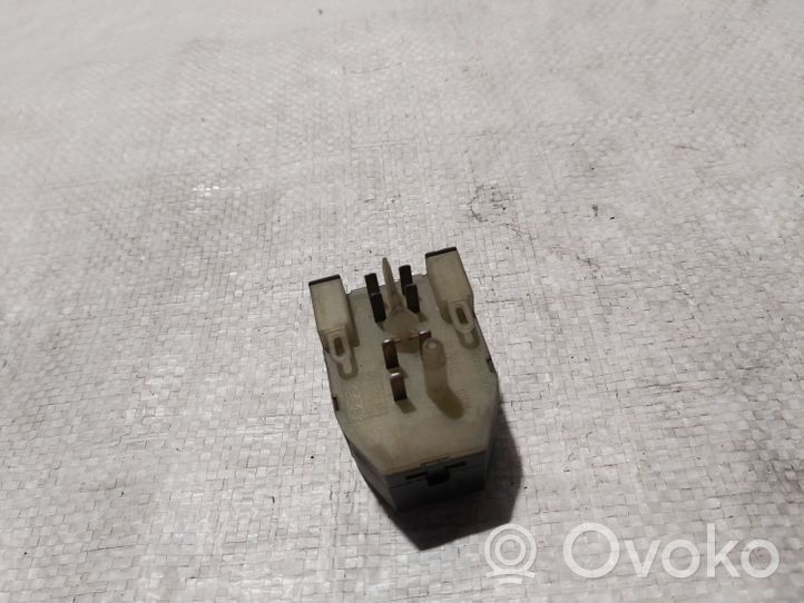 Audi 80 90 S2 B4 Wing mirror switch 893959565