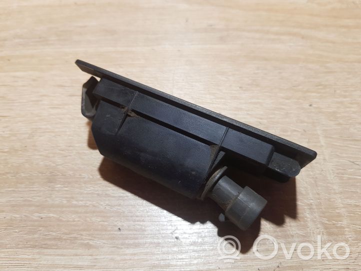 Opel Meriva A Lampa oświetlenia tylnej tablicy rejestracyjnej 09164143