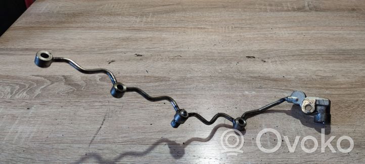 Opel Astra H Tuyau d'alimentation d'injecteur de carburant 