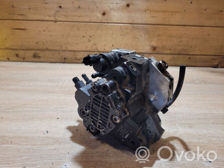 Volvo S60 Pompa ad alta pressione dell’impianto di iniezione 8689590