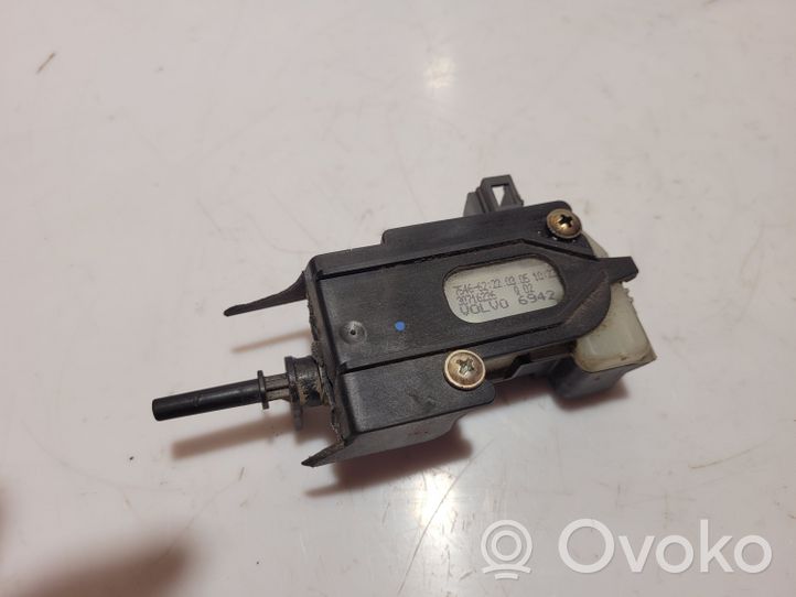 Volvo V50 Moteur de verrouillage trappe à essence 30716226