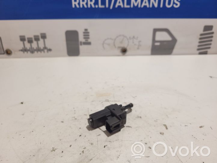 Volvo V50 Clutch pedal sensor 3M5T13480