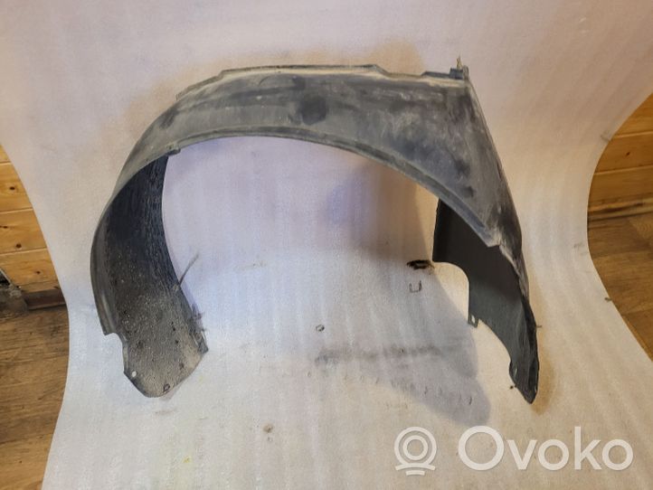 Audi 100 S4 C4 Rivestimento paraspruzzi passaruota anteriore 