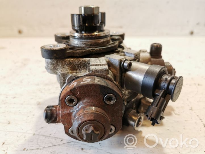 Volvo V60 Pompe d'injection de carburant à haute pression 31372081