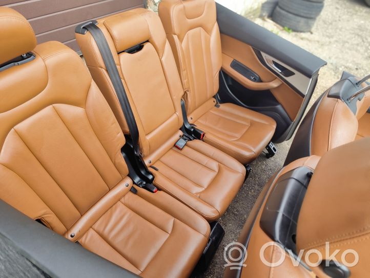 Audi Q7 4M Seat set 