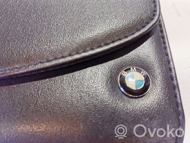 BMW 3 E90 E91 Owners service history hand book 