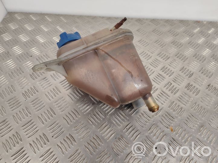 Audi Cabriolet B3 8G Vase d'expansion / réservoir de liquide de refroidissement 8A1820021E