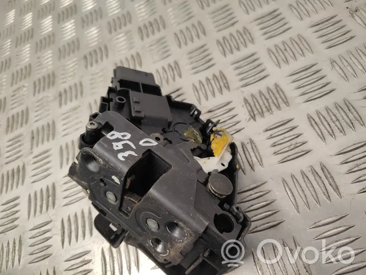 Volvo V70 Serrure de porte avant 31253658